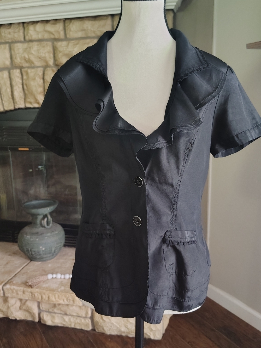 White House Black Market Dark Black Short-Sleeve Ruffle Blazer Size 4/Small